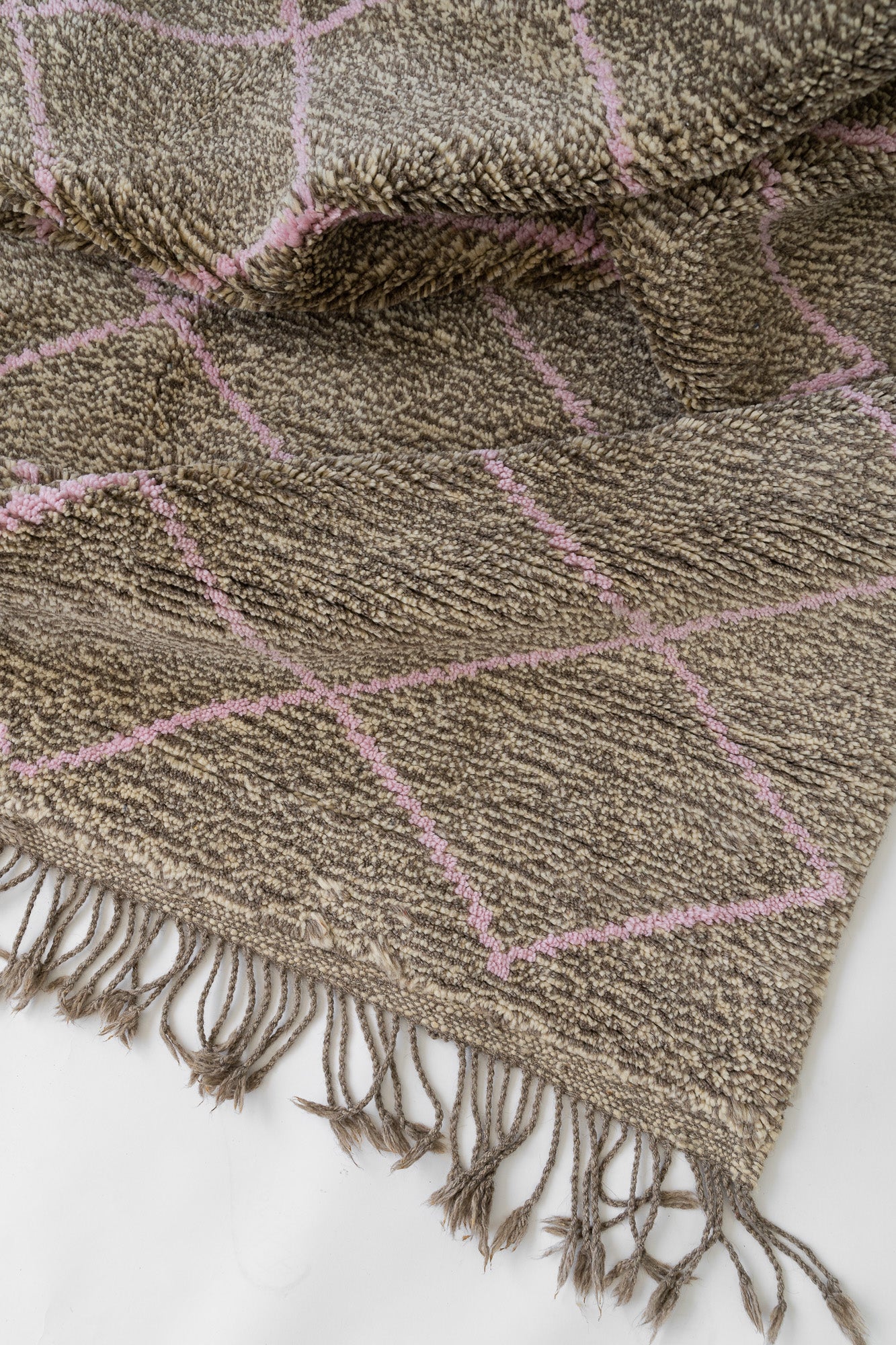 Hand Knotted Pink Diamond Rug – Caroline Turner Interiors